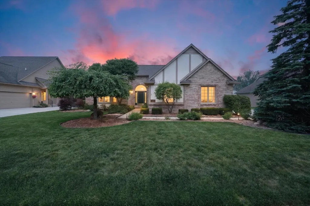 4379 Chablis Drive Sterling Heights City MI 48314