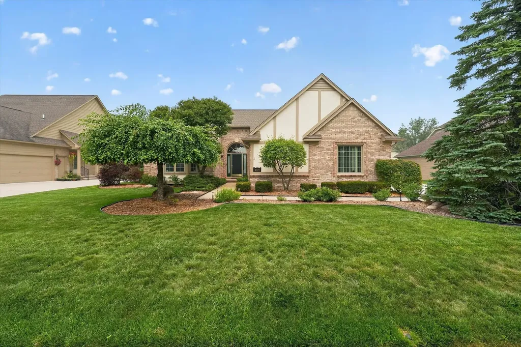 4379 Chablis Drive Sterling Heights City MI 48314