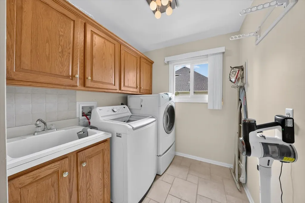4379 Chablis Drive Sterling Heights City MI 48314