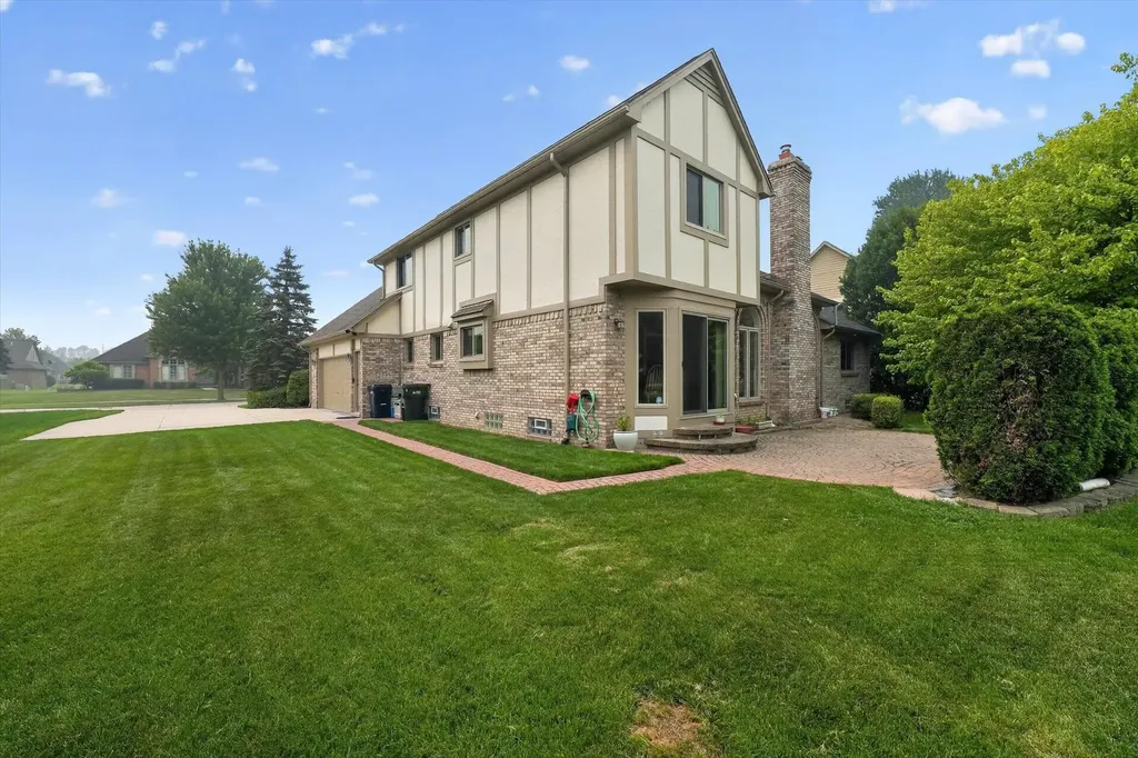 4379 Chablis Drive Sterling Heights City MI 48314