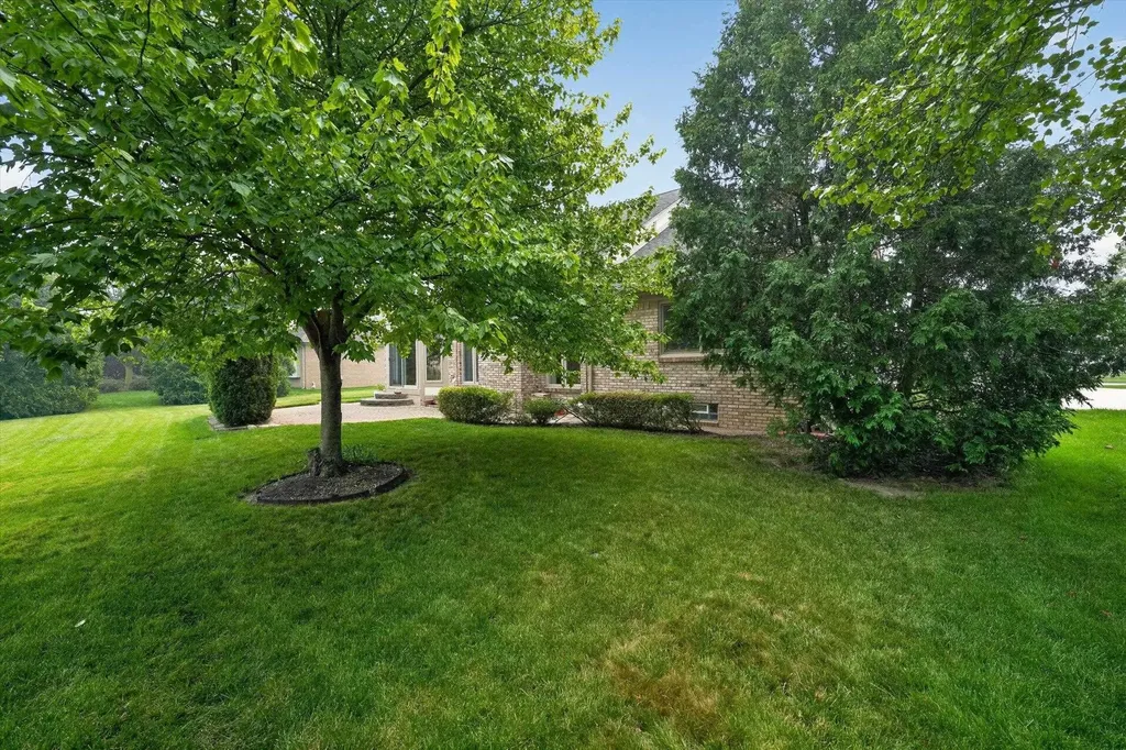 4379 Chablis Drive Sterling Heights City MI 48314