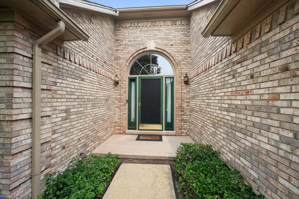 4379 Chablis Drive Sterling Heights City MI 48314