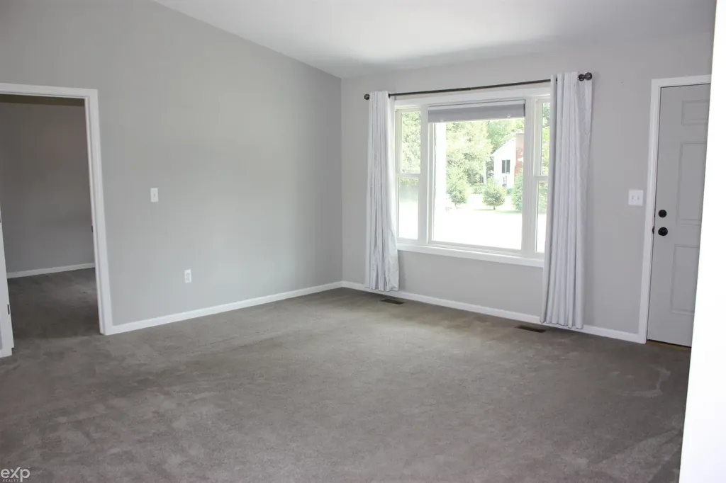 3616 Washington Street Burtchville Township MI 48059