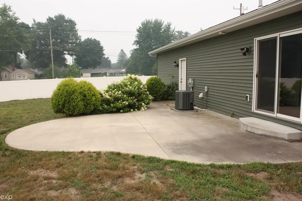 3616 Washington Street Burtchville Township MI 48059