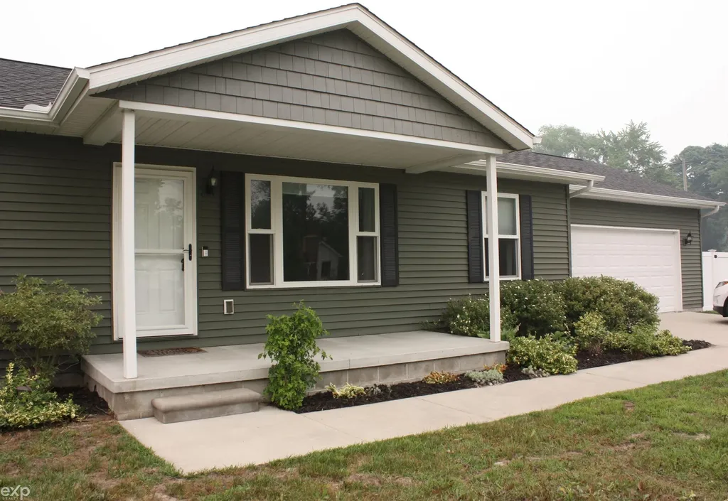 3616 Washington Street Burtchville Township MI 48059
