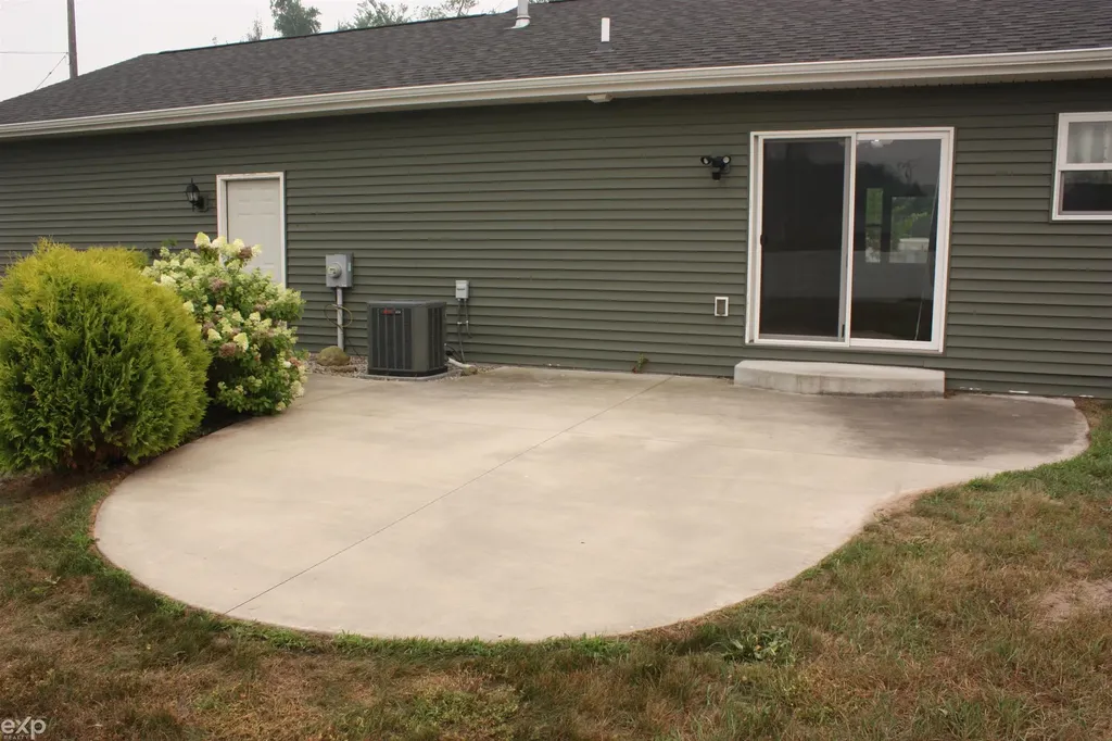 3616 Washington Street Burtchville Township MI 48059