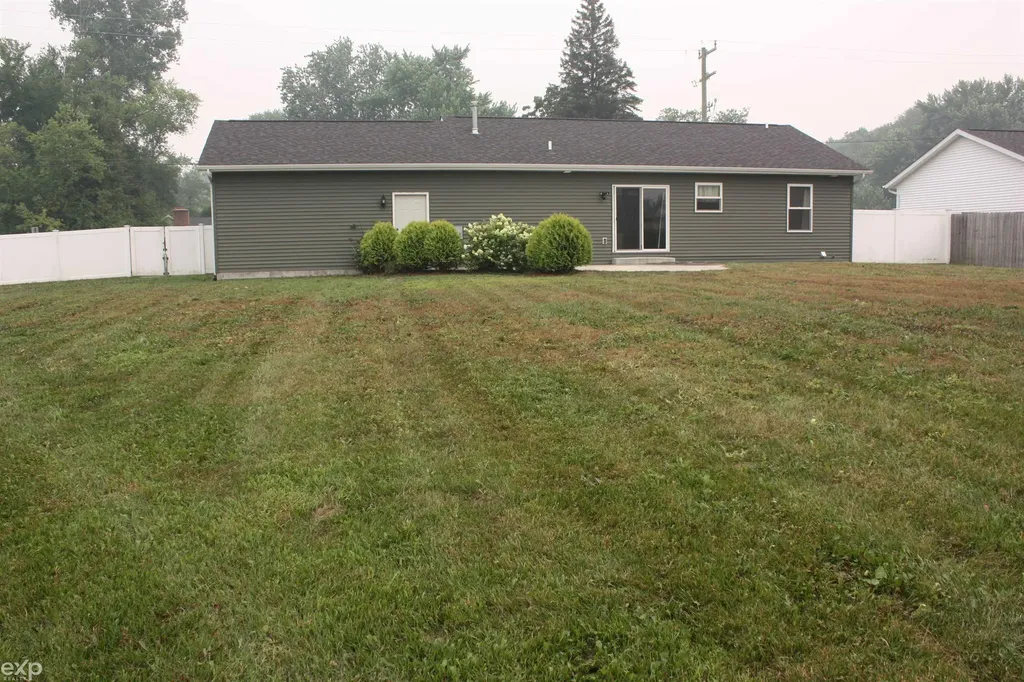 3616 Washington Street Burtchville Township MI 48059