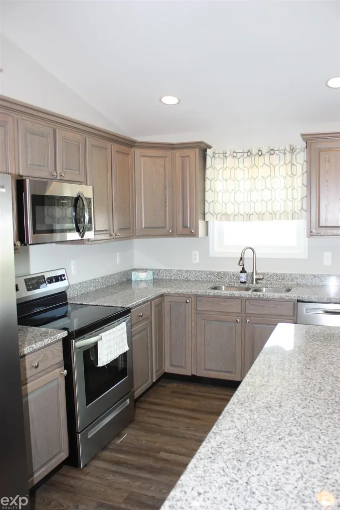 3616 Washington Street Burtchville Township MI 48059