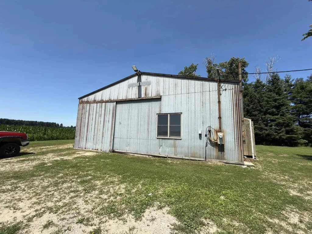 4951 Deckerville Road Marion Township MI 48427