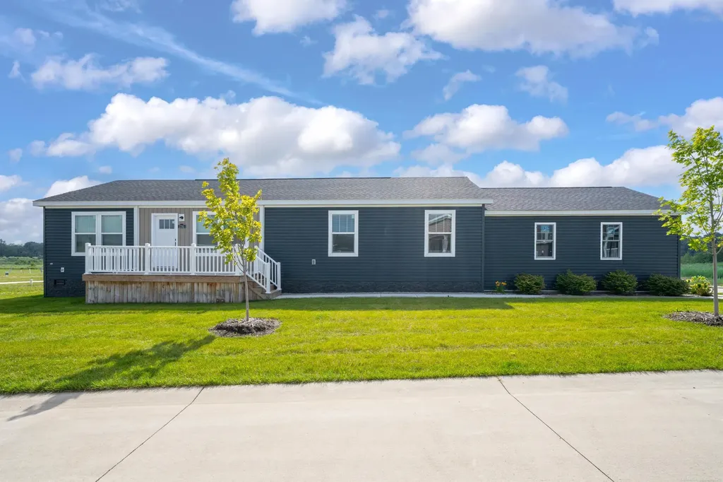 2785 Trade Winds Court Lapeer Township MI 48446
