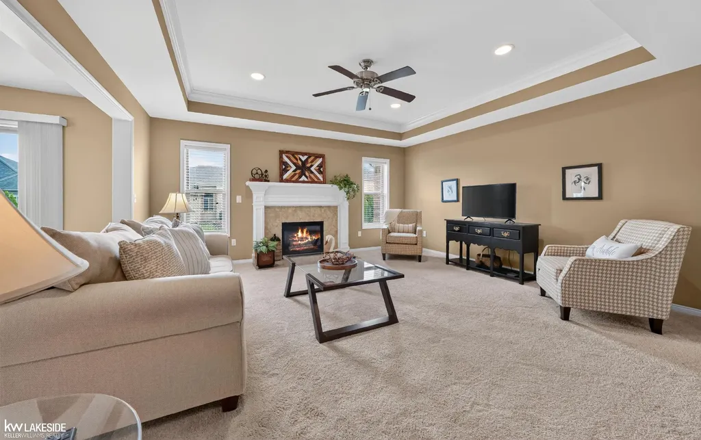 18508 Opal Drive Macomb Township MI 48042