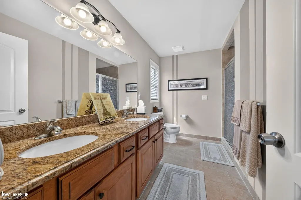 18508 Opal Drive Macomb Township MI 48042