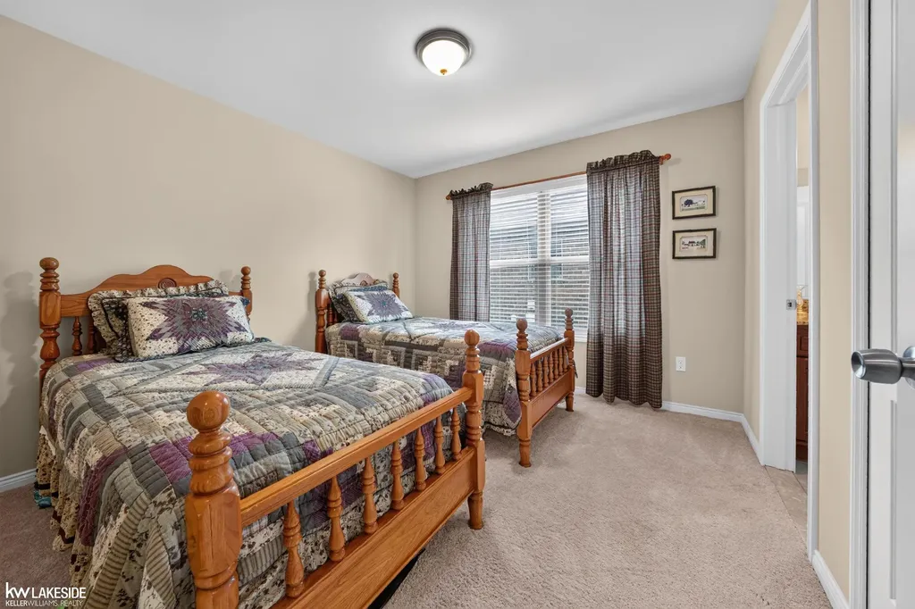 18508 Opal Drive Macomb Township MI 48042