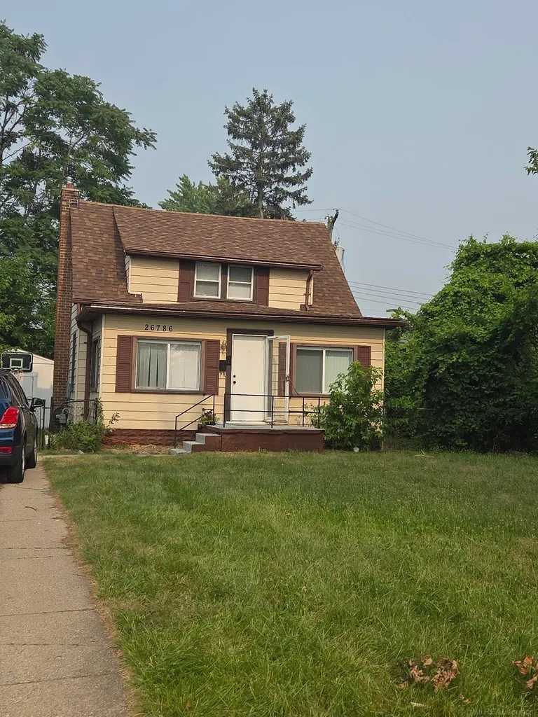 26786 Barrington Street Madison Heights City MI 48071