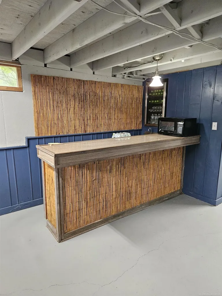 517 W Colfax Hastings City MI 49058