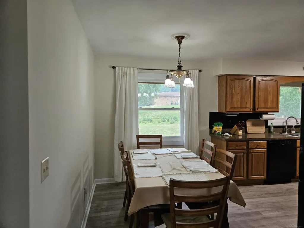 517 W Colfax Hastings City MI 49058