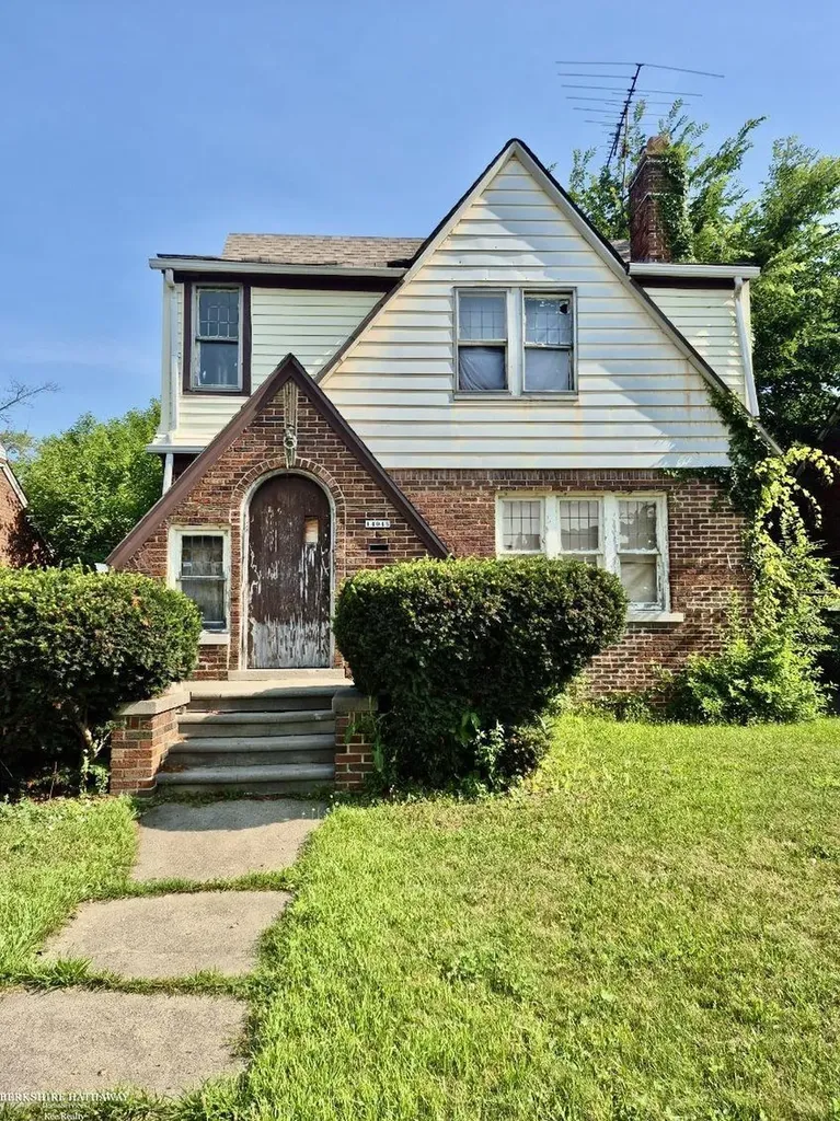 14045 Edmore Drive Detroit City MI 48205
