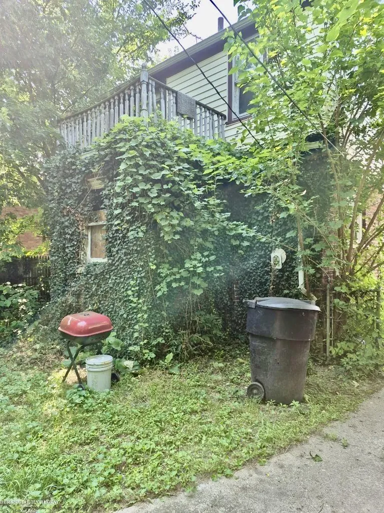 14045 Edmore Drive Detroit City MI 48205