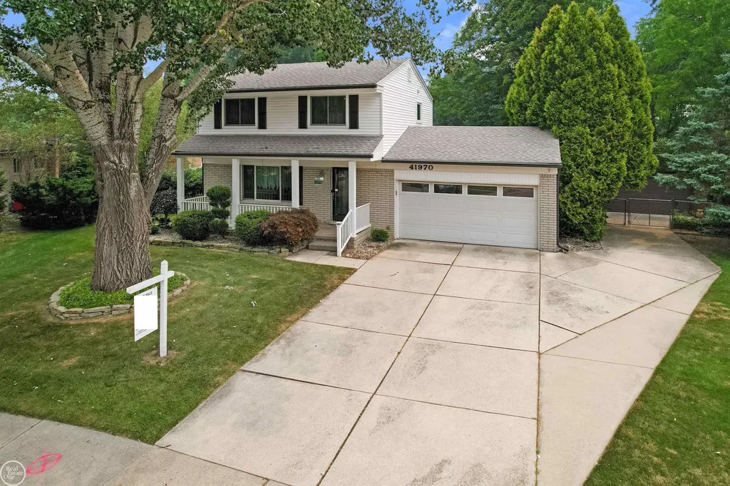 41970 Jason Drive Clinton Charter Township MI 48038