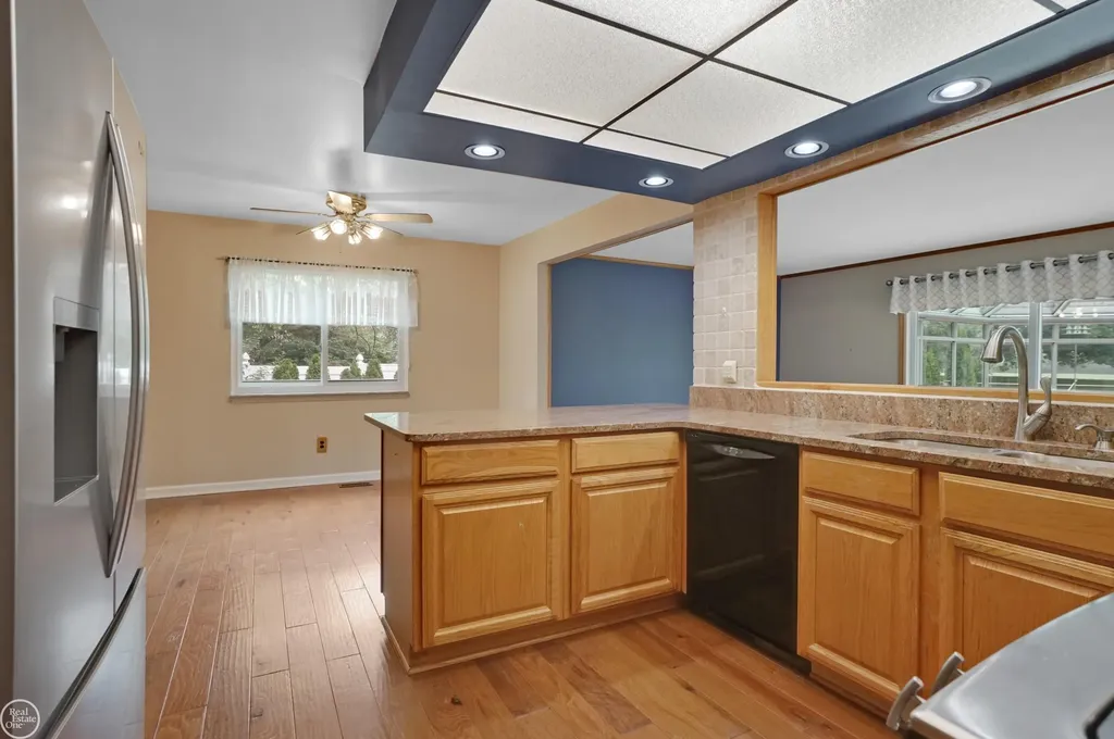 41970 Jason Drive Clinton Charter Township MI 48038