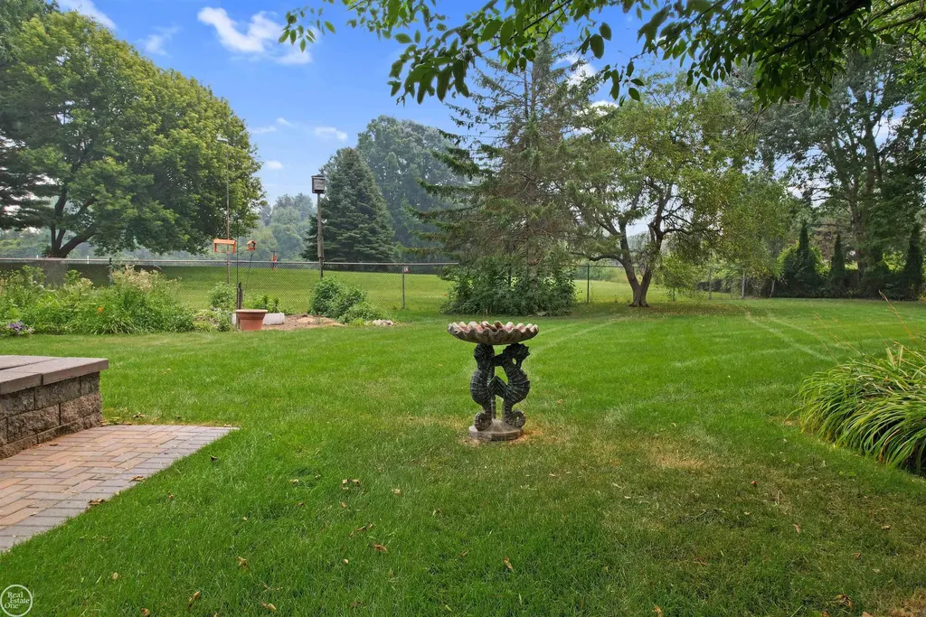 41970 Jason Drive Clinton Charter Township MI 48038
