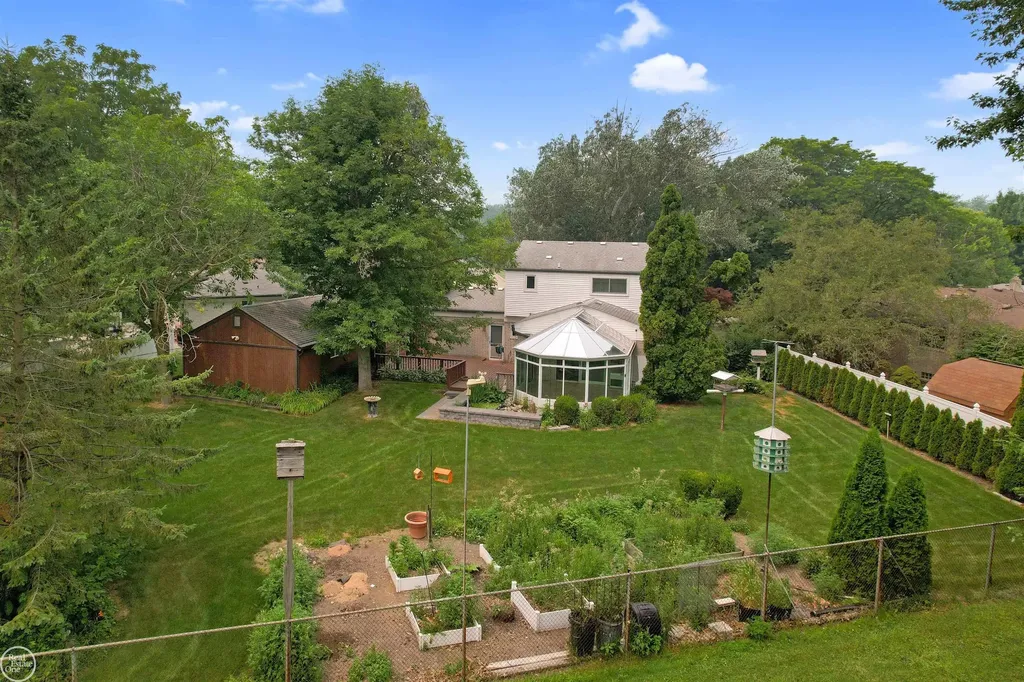 41970 Jason Drive Clinton Charter Township MI 48038