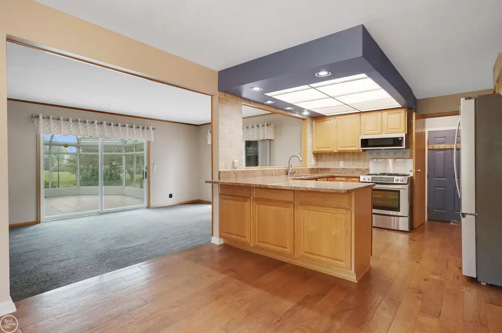 41970 Jason Drive Clinton Charter Township MI 48038