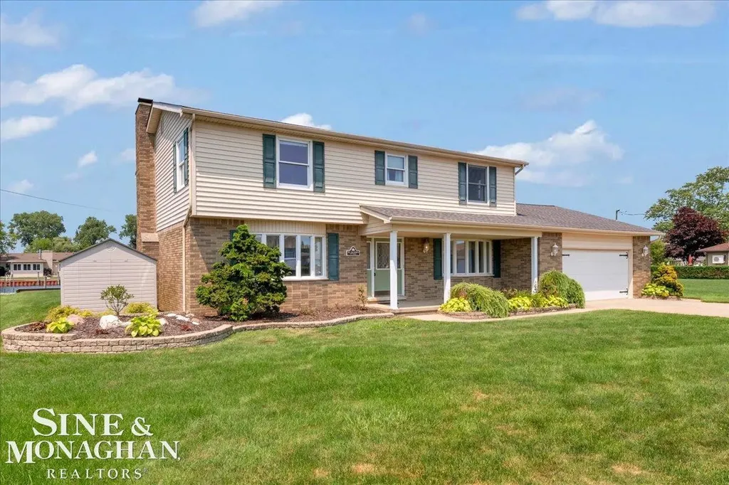 7252 Cardinal Road Clay Township MI 48001
