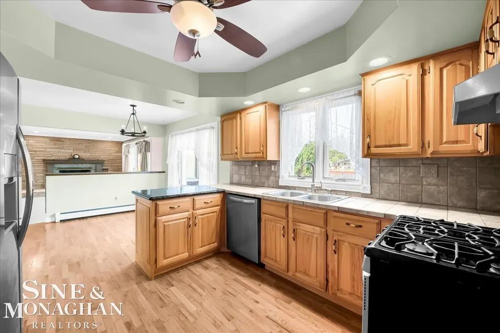 7252 Cardinal Road Clay Township MI 48001