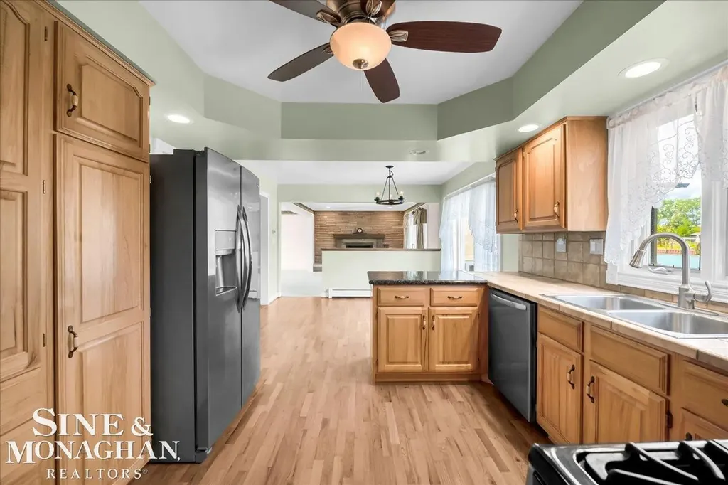 7252 Cardinal Road Clay Township MI 48001