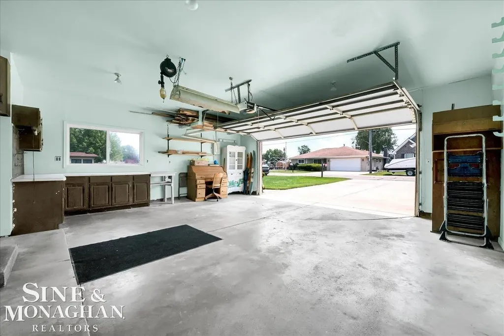 7252 Cardinal Road Clay Township MI 48001