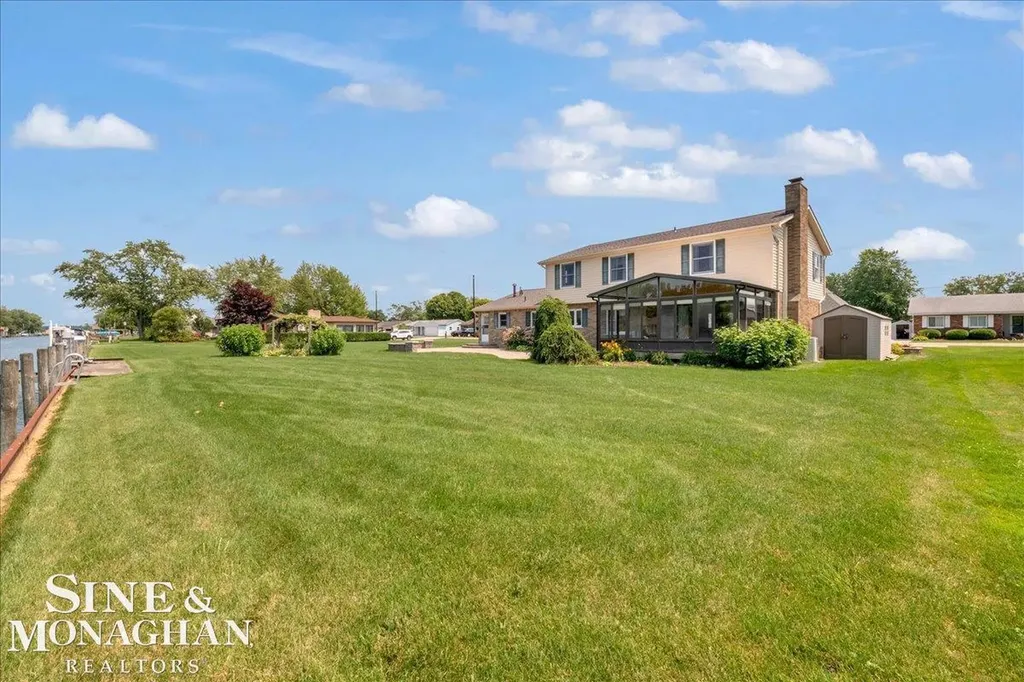 7252 Cardinal Road Clay Township MI 48001