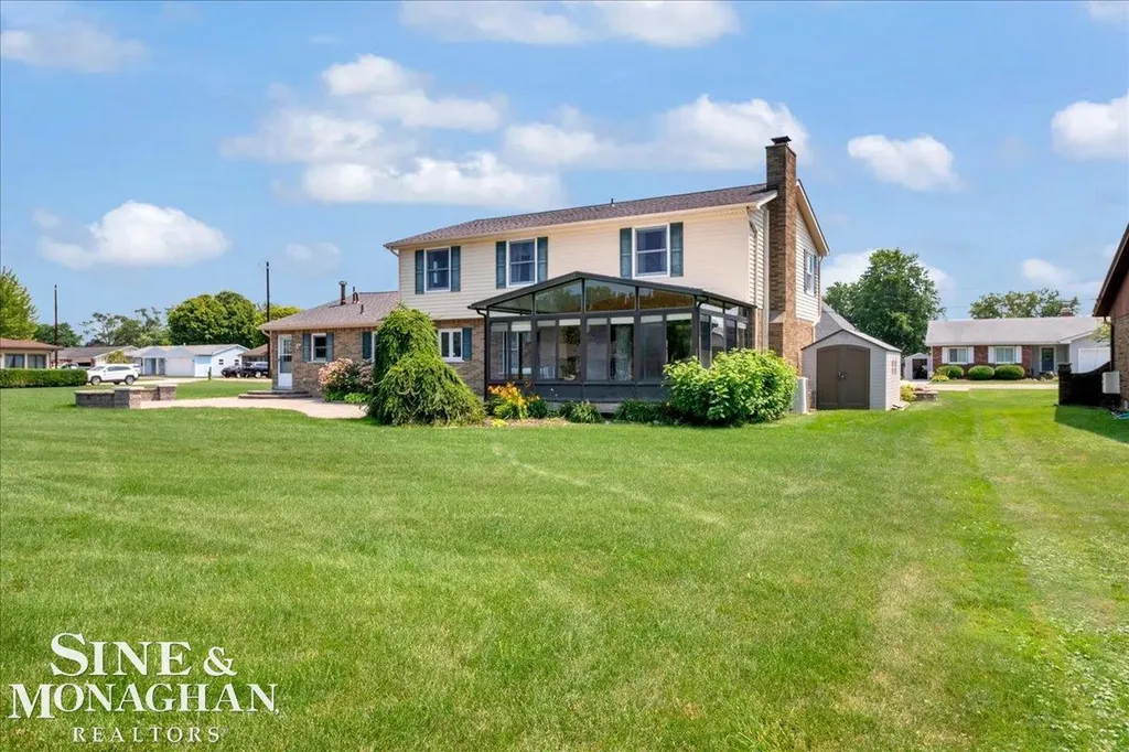 7252 Cardinal Road Clay Township MI 48001
