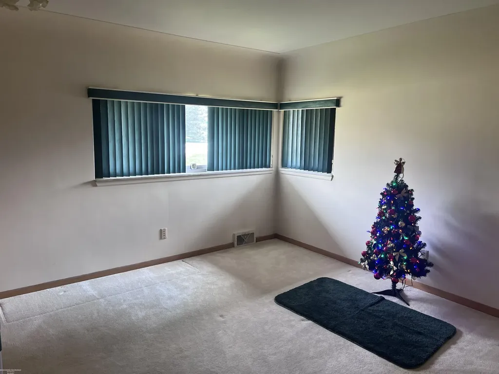 5156 Eastbrook Ct Court Shelby Charter Township MI 48316
