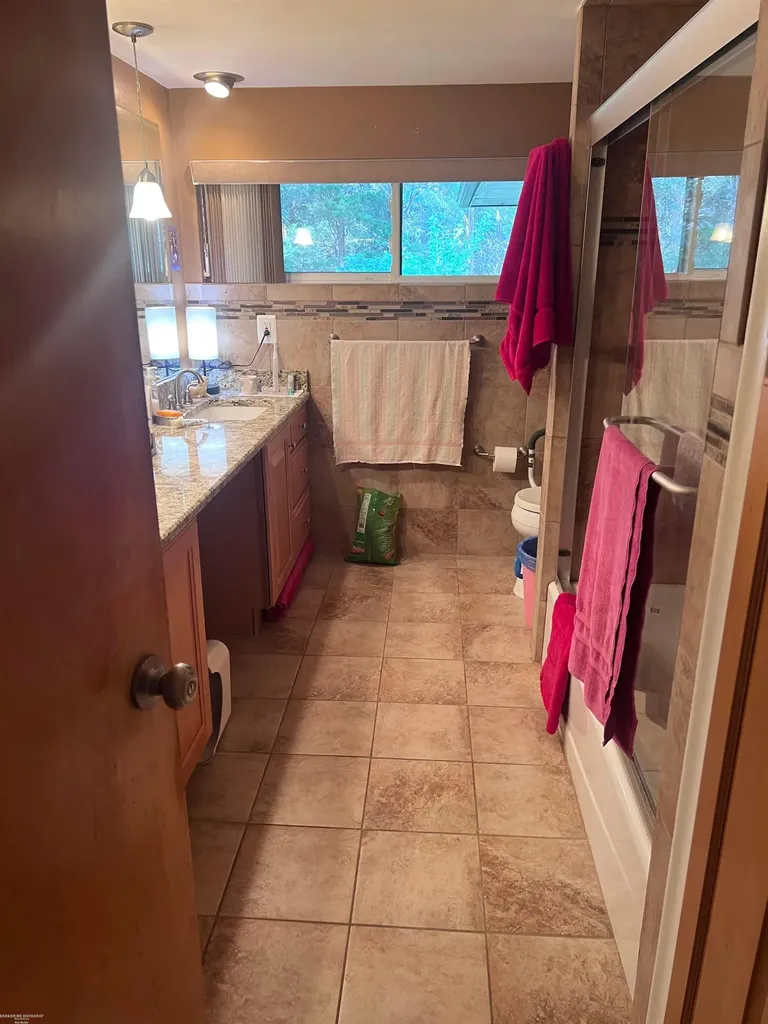 5156 Eastbrook Ct Court Shelby Charter Township MI 48316