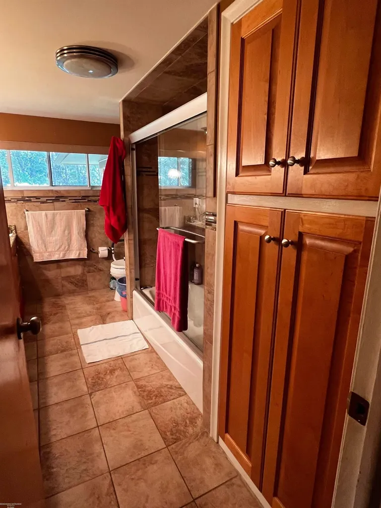 5156 Eastbrook Ct Court Shelby Charter Township MI 48316