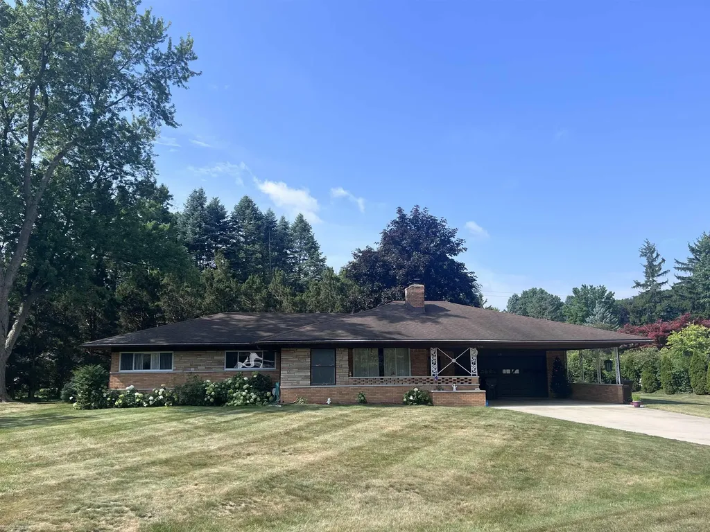 5156 Eastbrook Ct Court Shelby Charter Township MI 48316