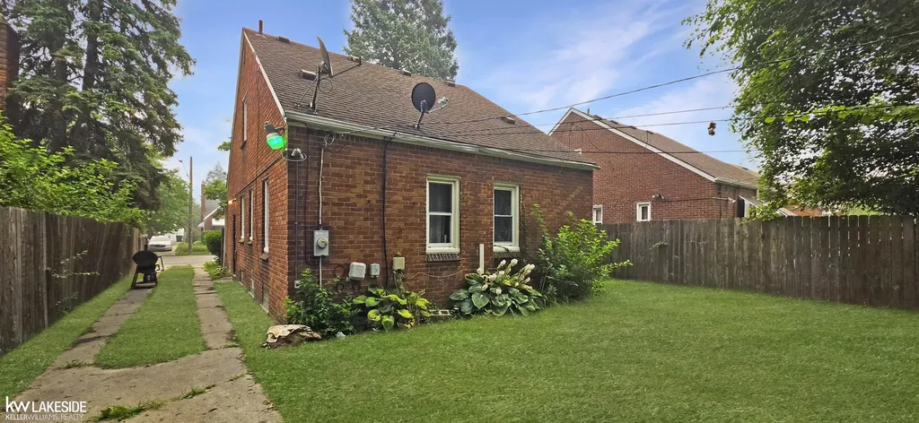 17345 Prest Street Detroit City MI 48235