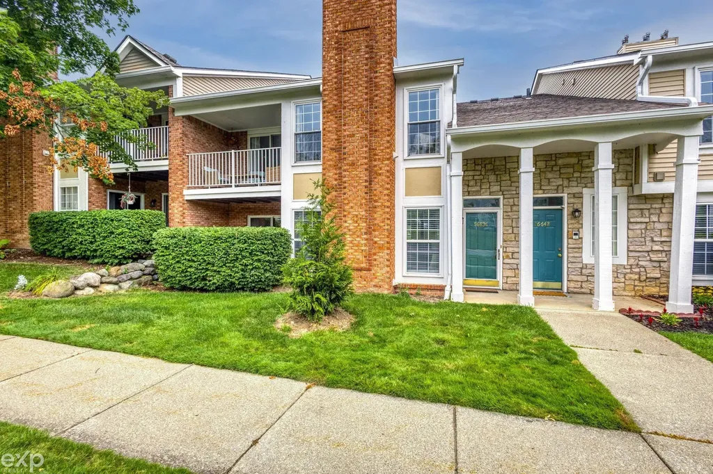 56634 Chesapeake Trail Shelby Charter Township MI 48316