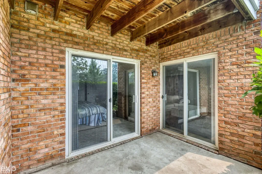 56634 Chesapeake Trail Shelby Charter Township MI 48316