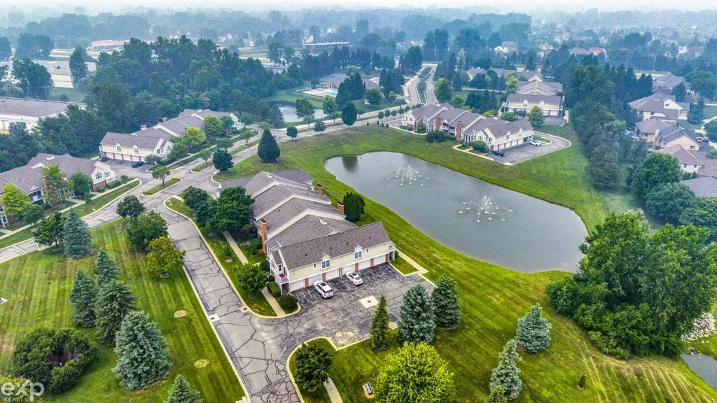 56634 Chesapeake Trail Shelby Charter Township MI 48316