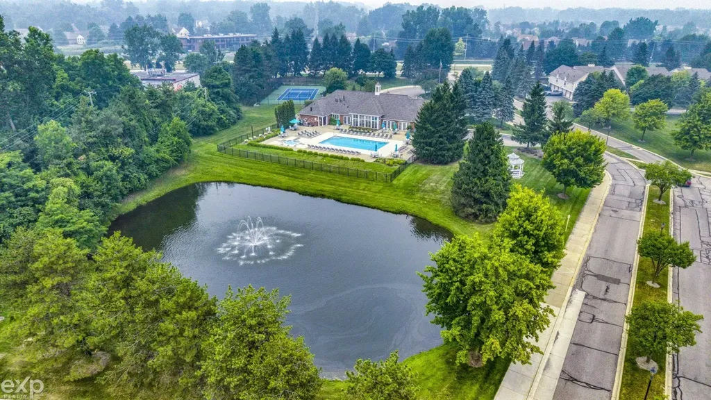 56634 Chesapeake Trail Shelby Charter Township MI 48316
