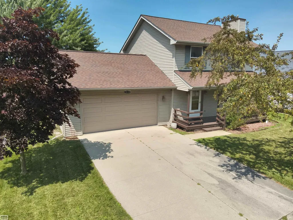 1220 West Boulevard Marine City City MI 48039