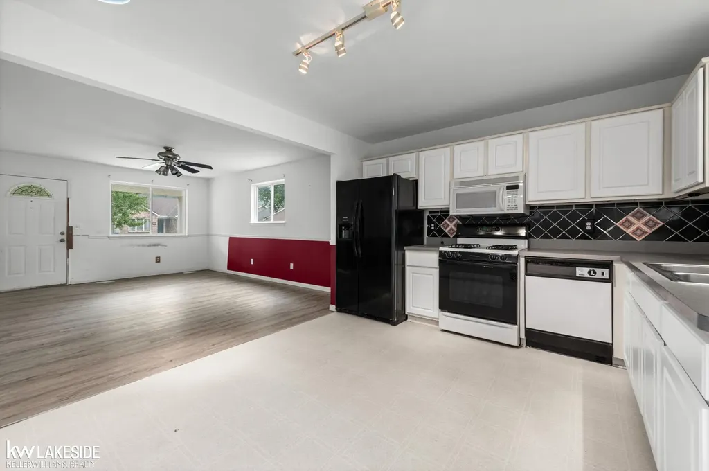 9314 Maple Road Clay Township MI 48001