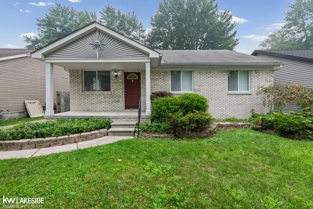 9314 Maple Road Clay Township MI 48001