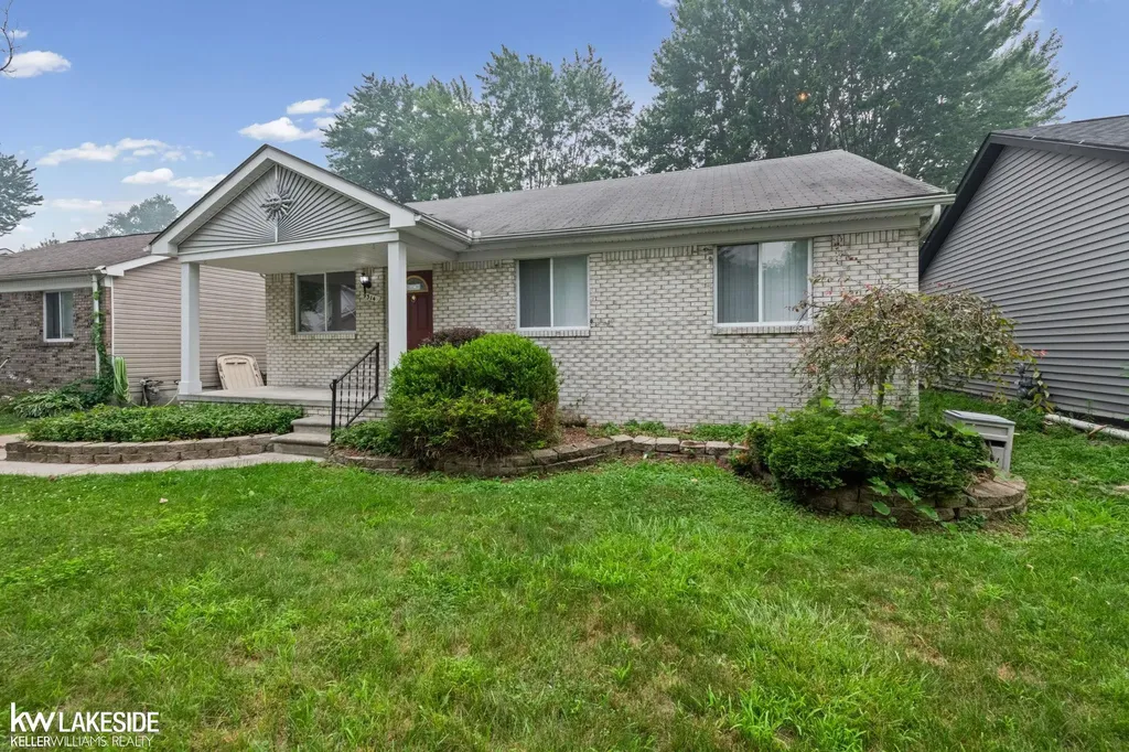 9314 Maple Road Clay Township MI 48001