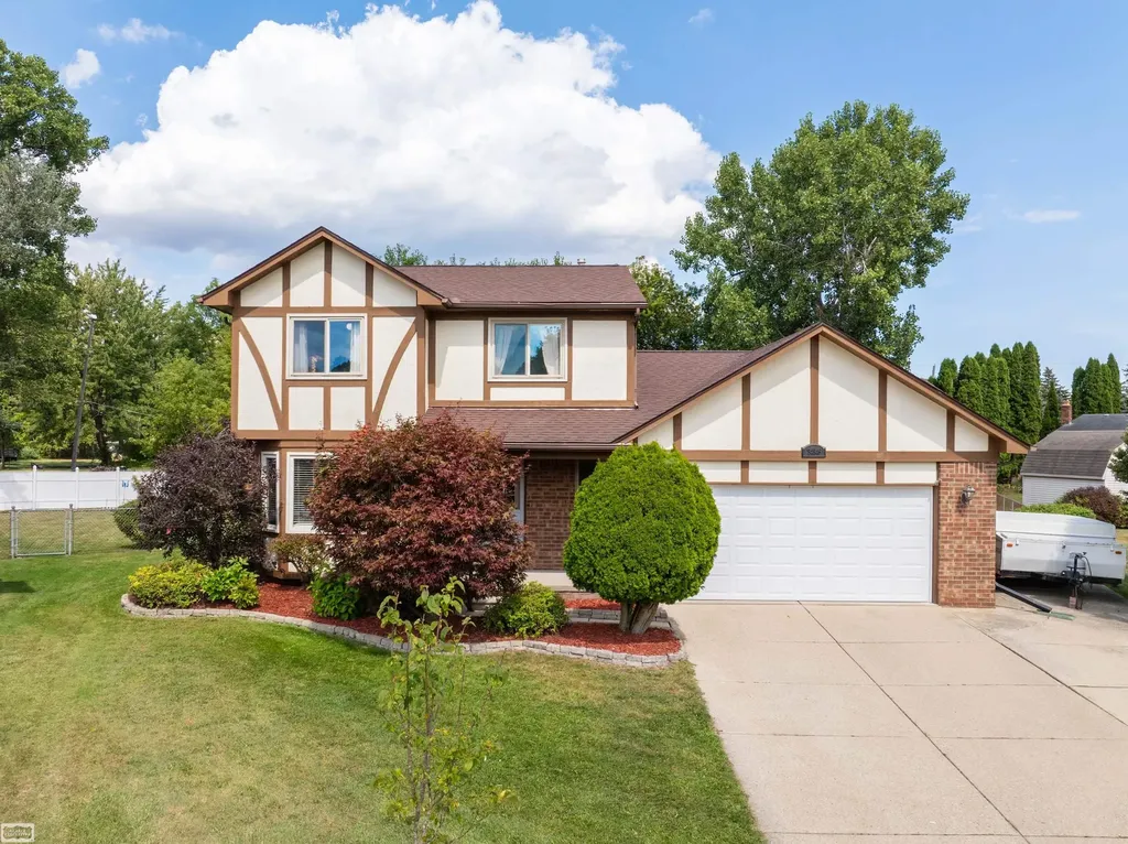 34346 Claudia Court Sterling Heights City MI 48310