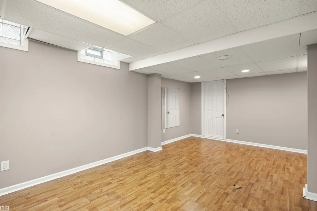 34346 Claudia Court Sterling Heights City MI 48310
