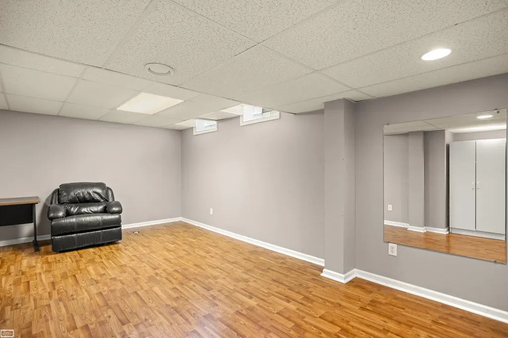 34346 Claudia Court Sterling Heights City MI 48310