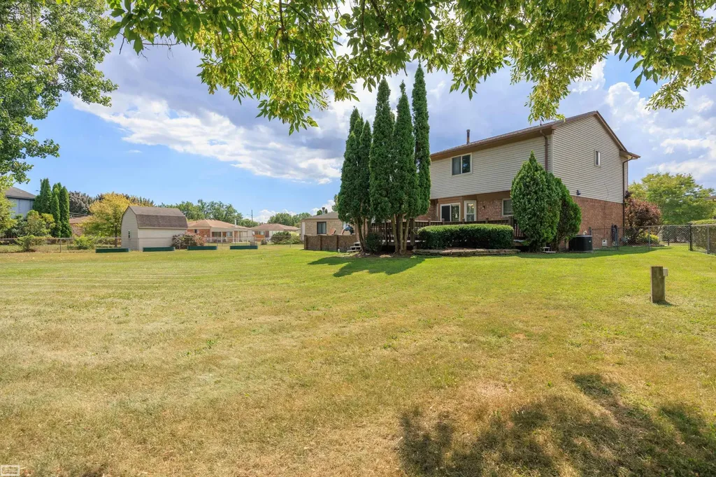 34346 Claudia Court Sterling Heights City MI 48310